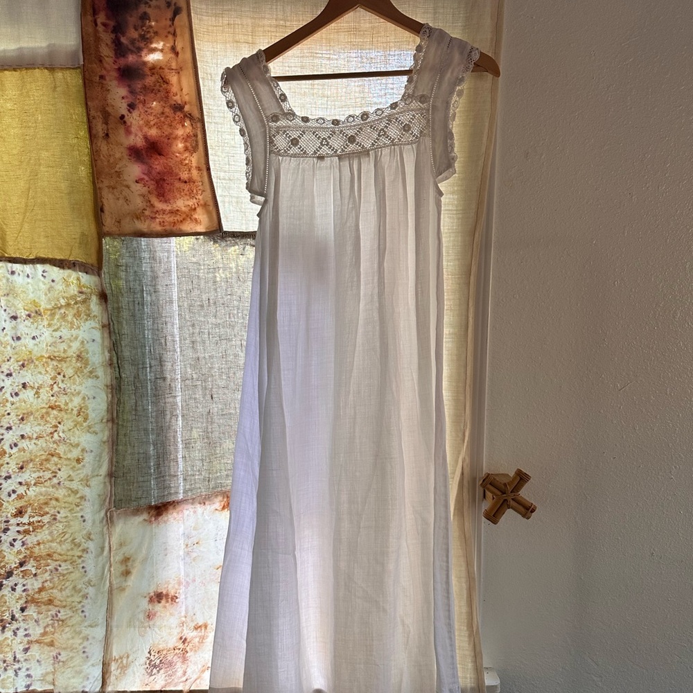 Dôen dress white